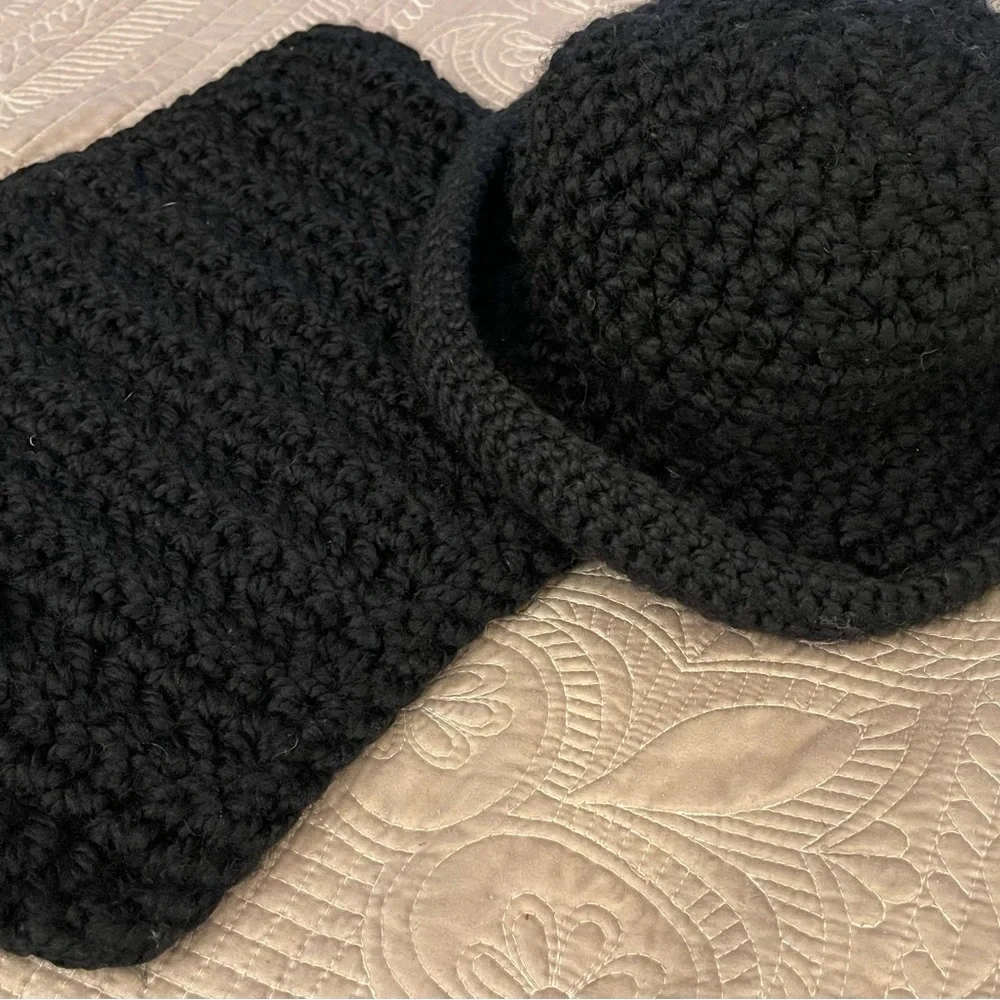 Black Coat Collar/Scarf with matching Bucket Hat